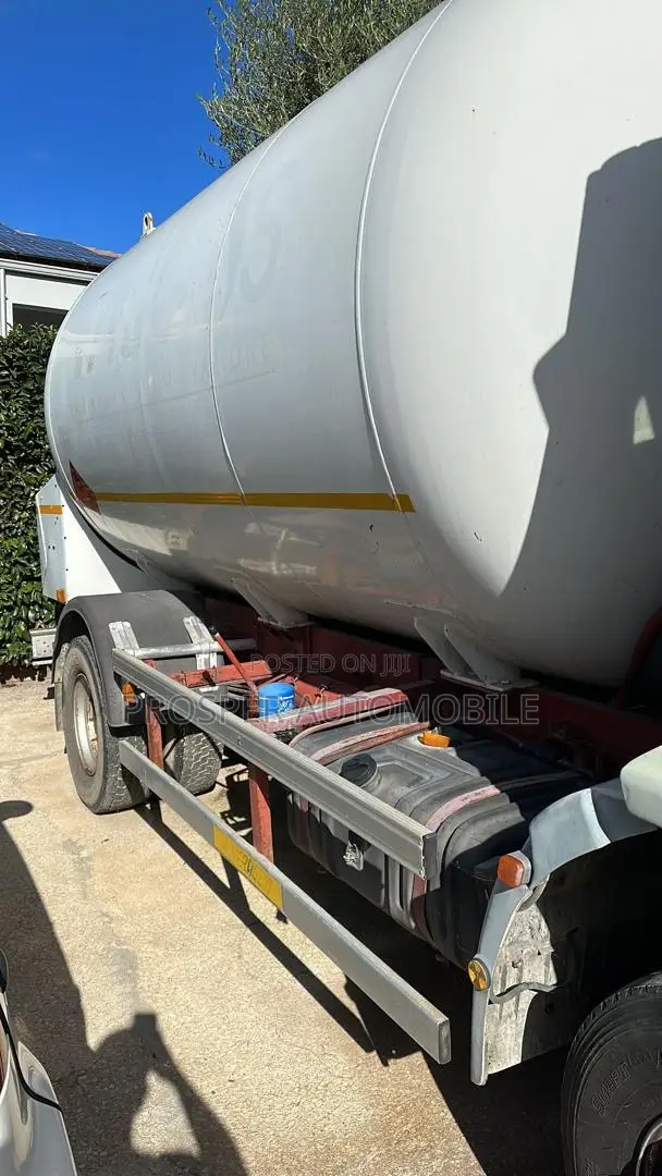 Gas Tank Truck 8.Tons