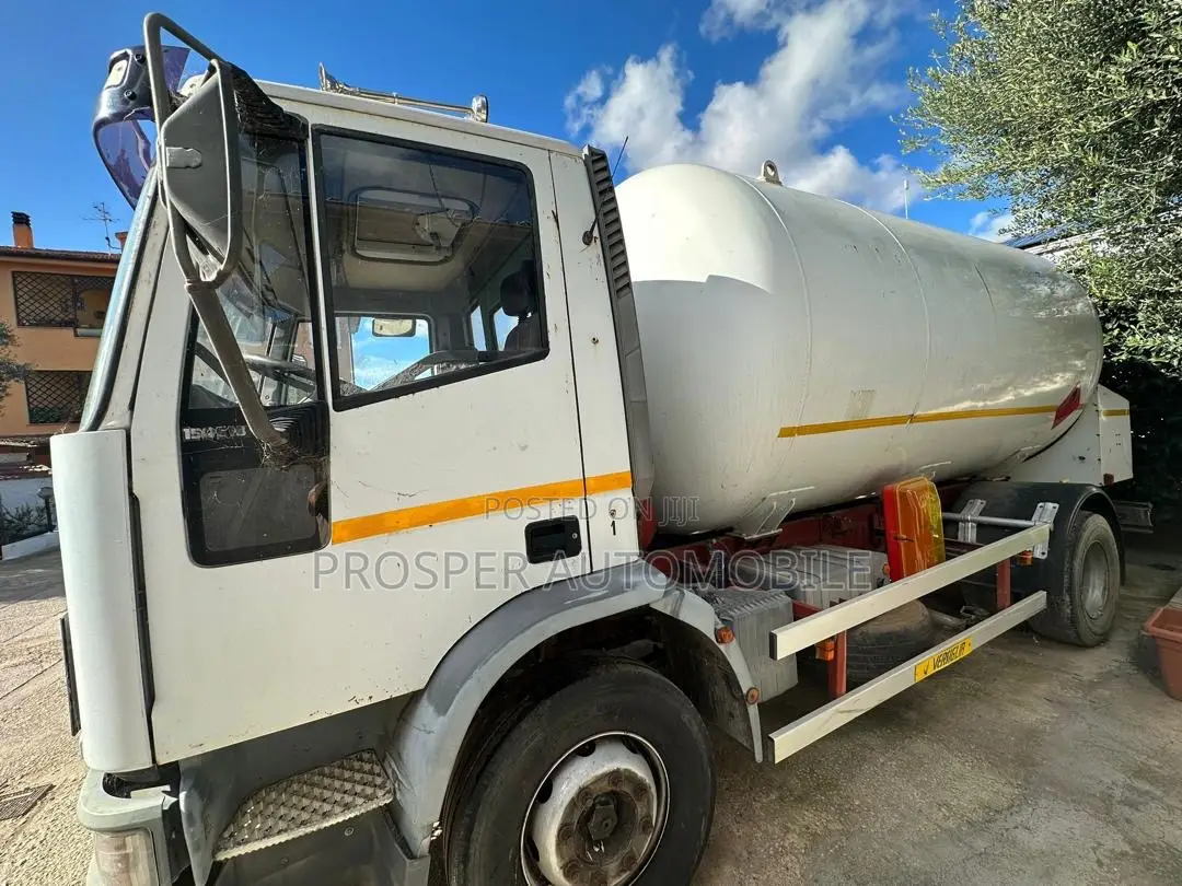Gas Tank Truck 8.Tons