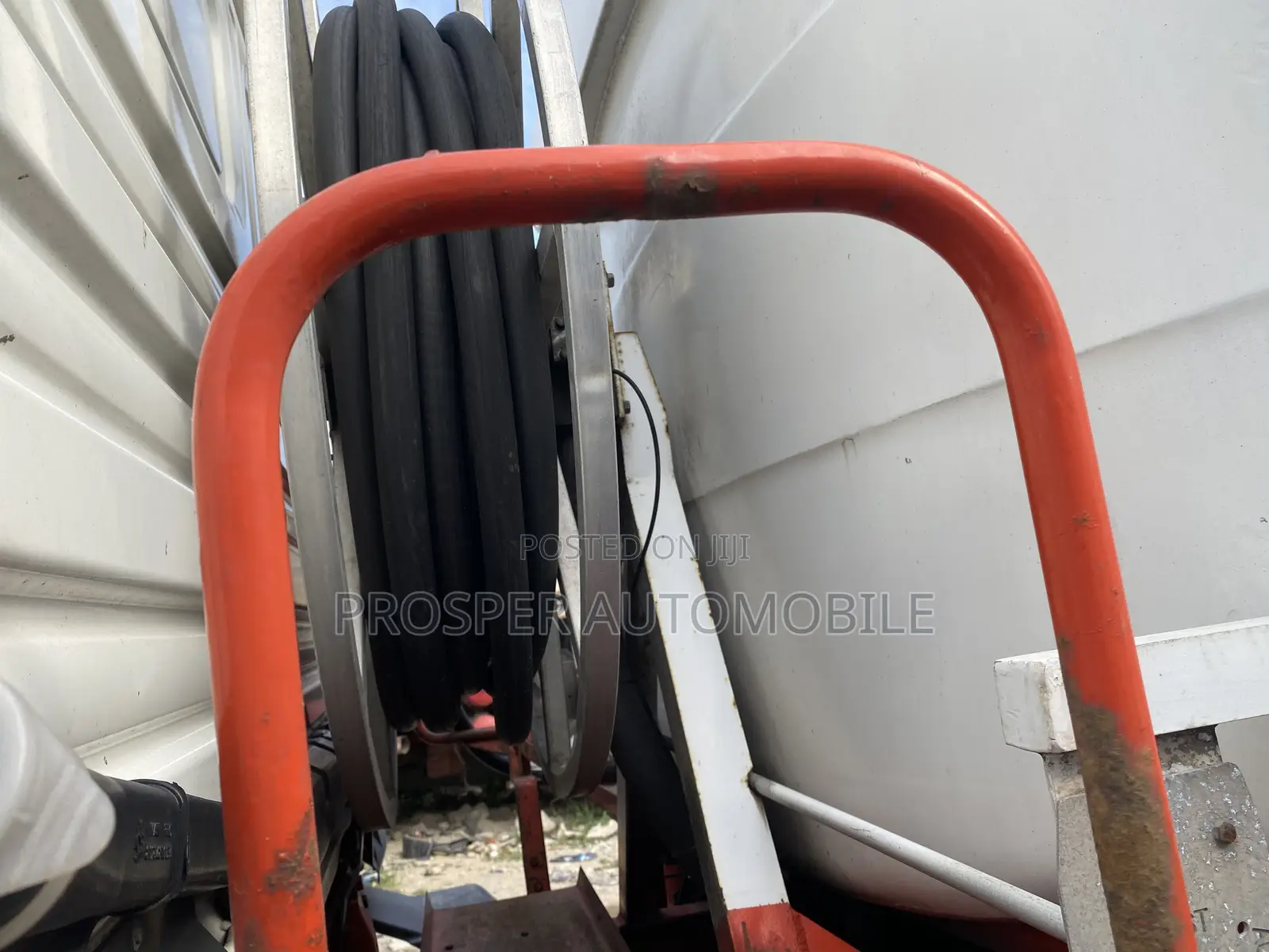 Gas Tank Truck 8.Tons