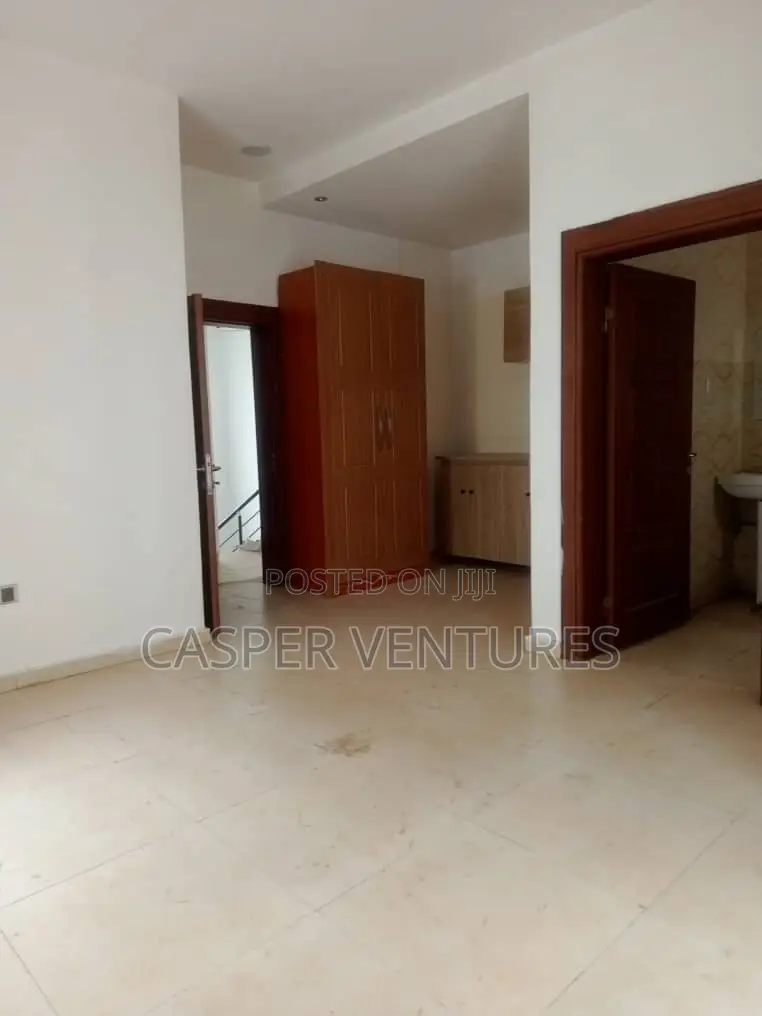 Furnished Studio Apartment in South, Ologolo for rent