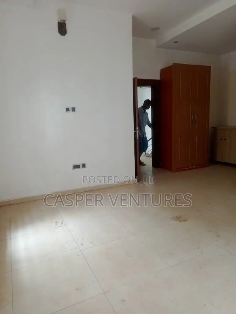 Furnished Studio Apartment in South, Ologolo for rent