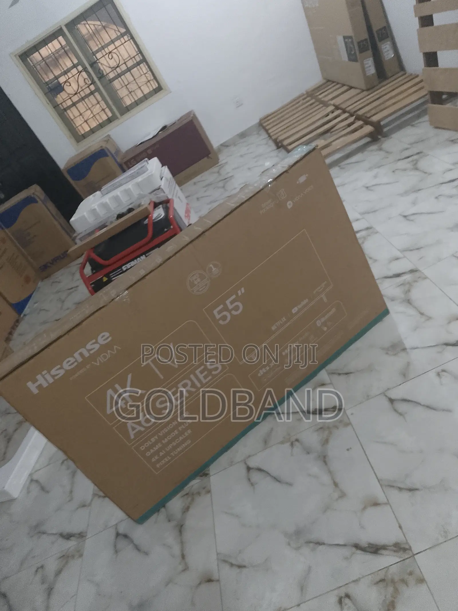 55 Inches Hisense Smart TV (55A6K)