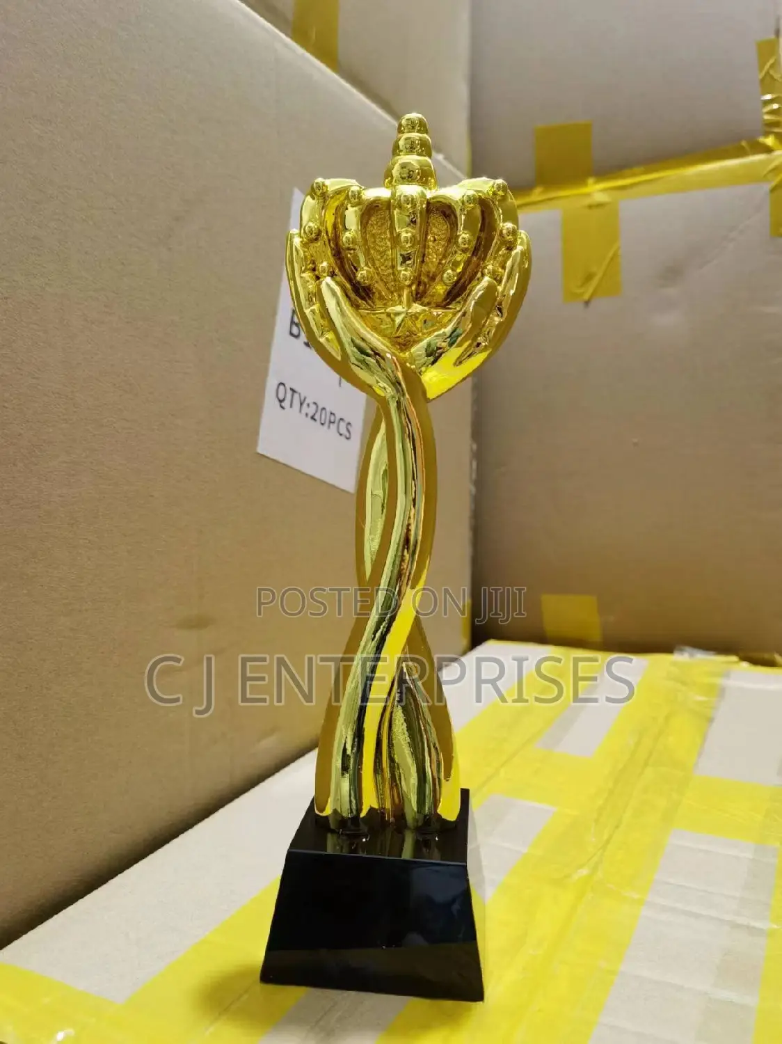 Trophy Award Plaque D567