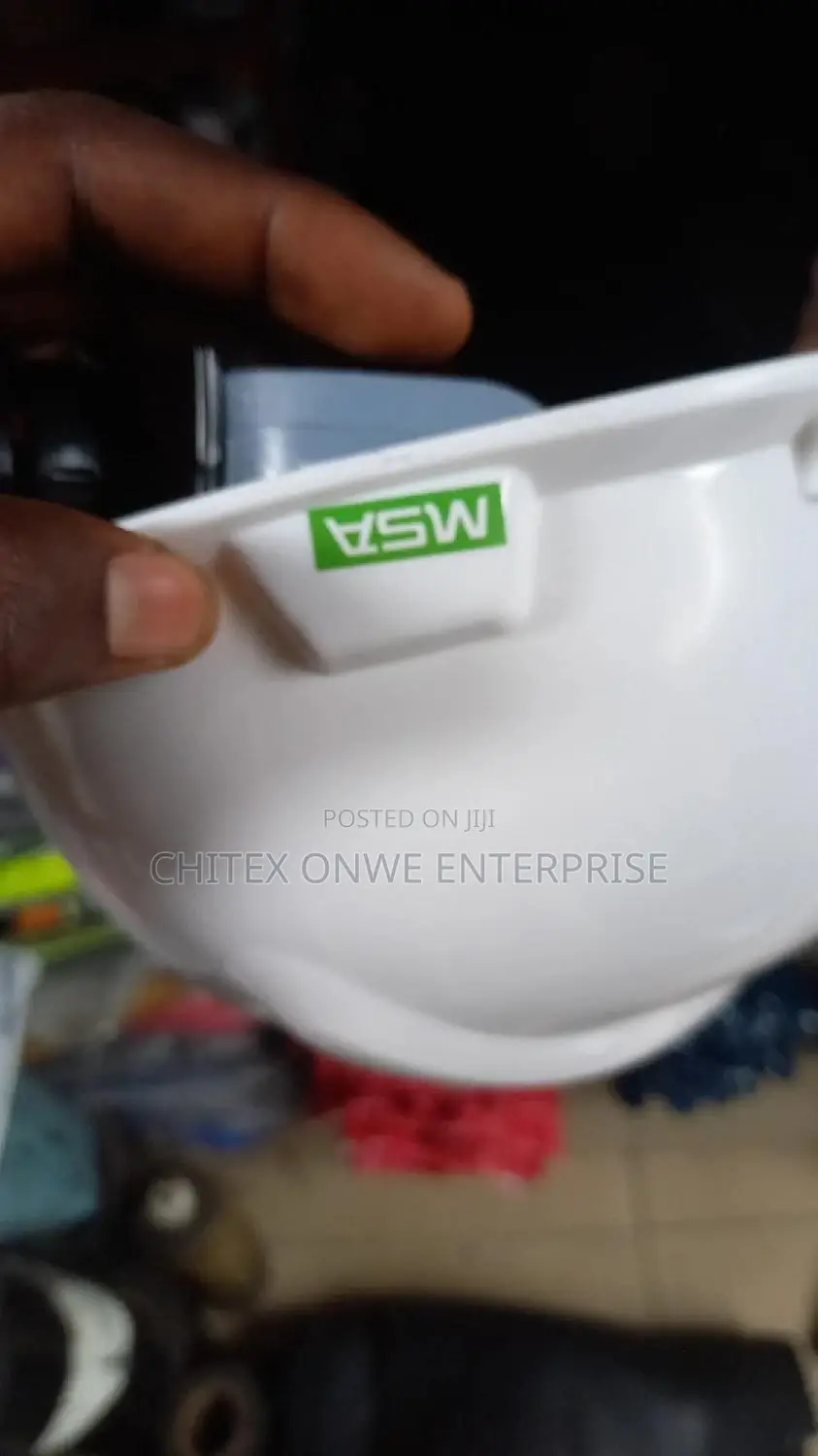 V Guide Helmet