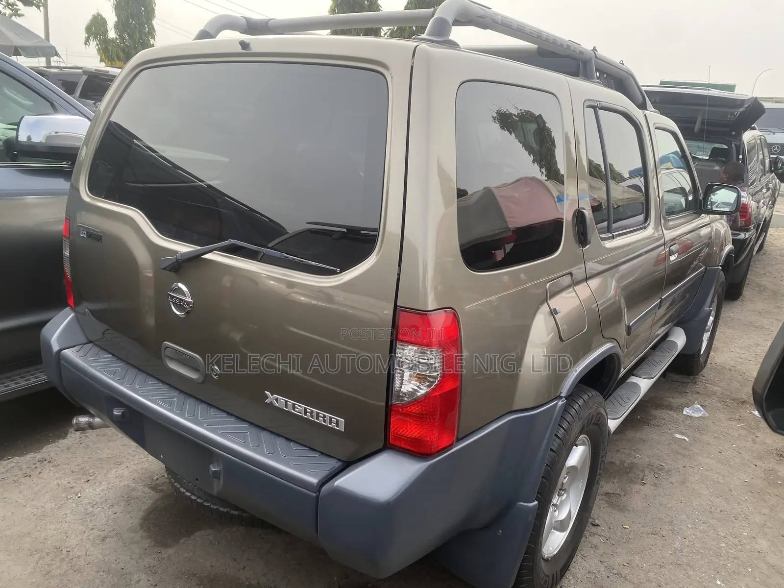 Nissan Xterra 2002 Gray