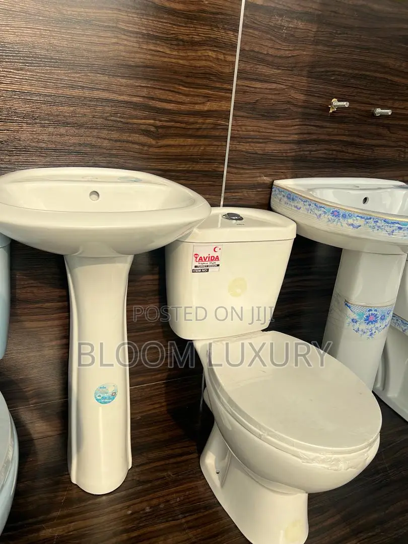 Mini Set Water Closet Available