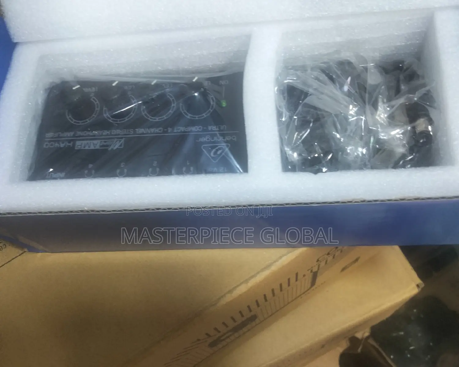 Behringer Ha400