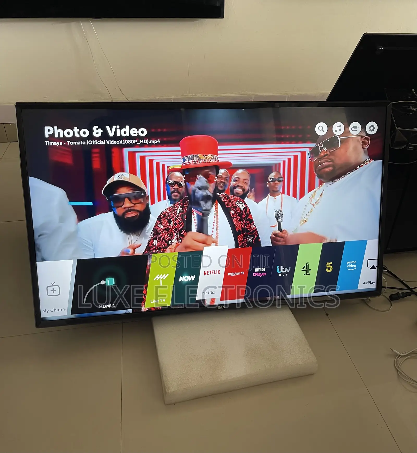 Uk Used LG Uhd 4k HDR Smart Tv 43 Inches