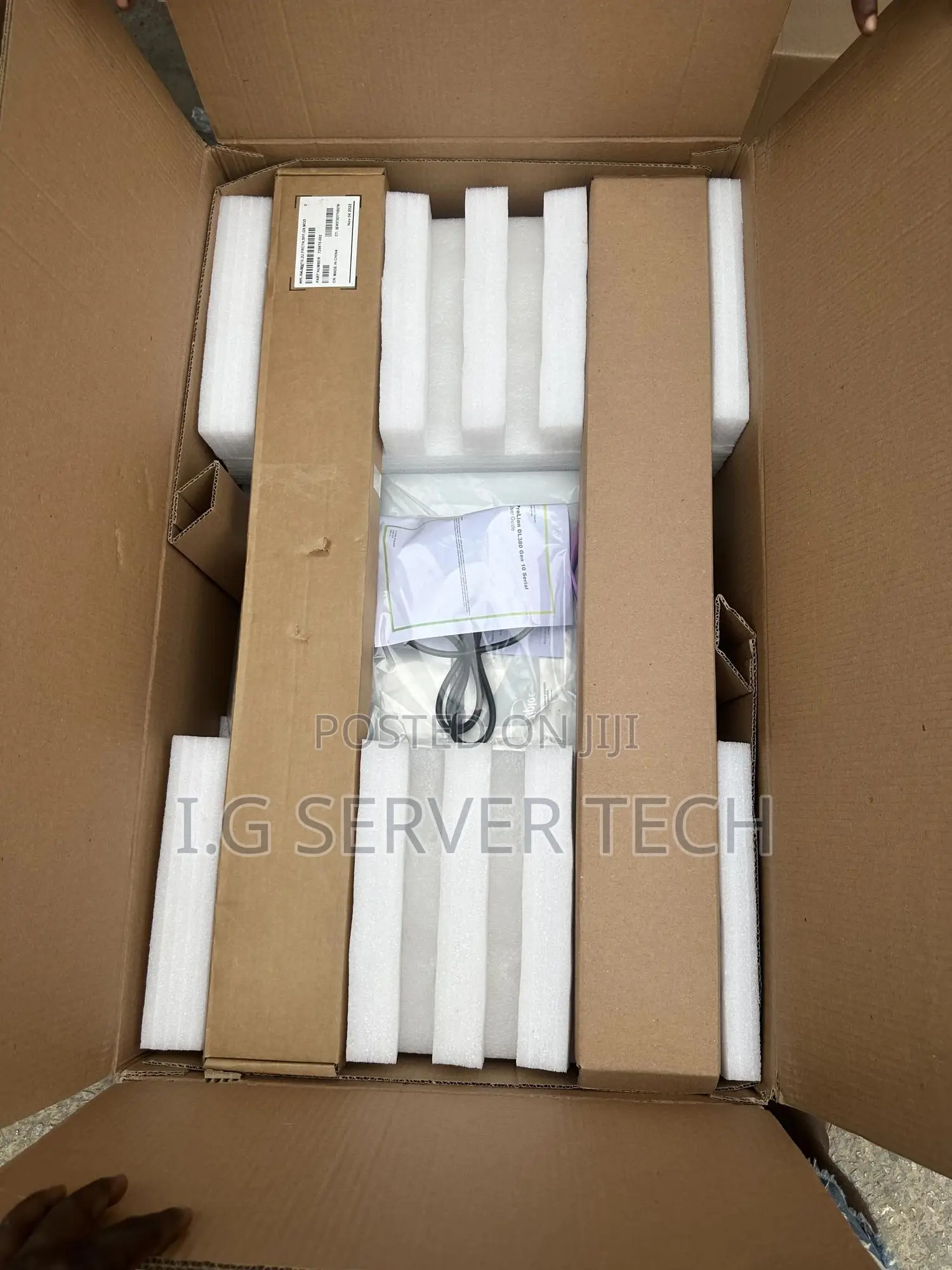 Server HP ProLiant DL380 Gen10 32GB Intel Xeon HDD 1T