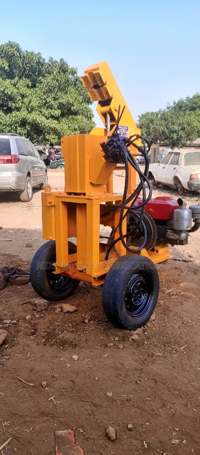 Hydro-Eletric Bricks and Blocks Moulding Machines
