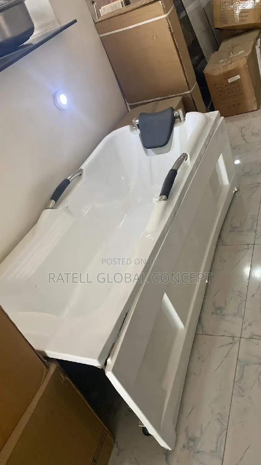 Panel Bathtub