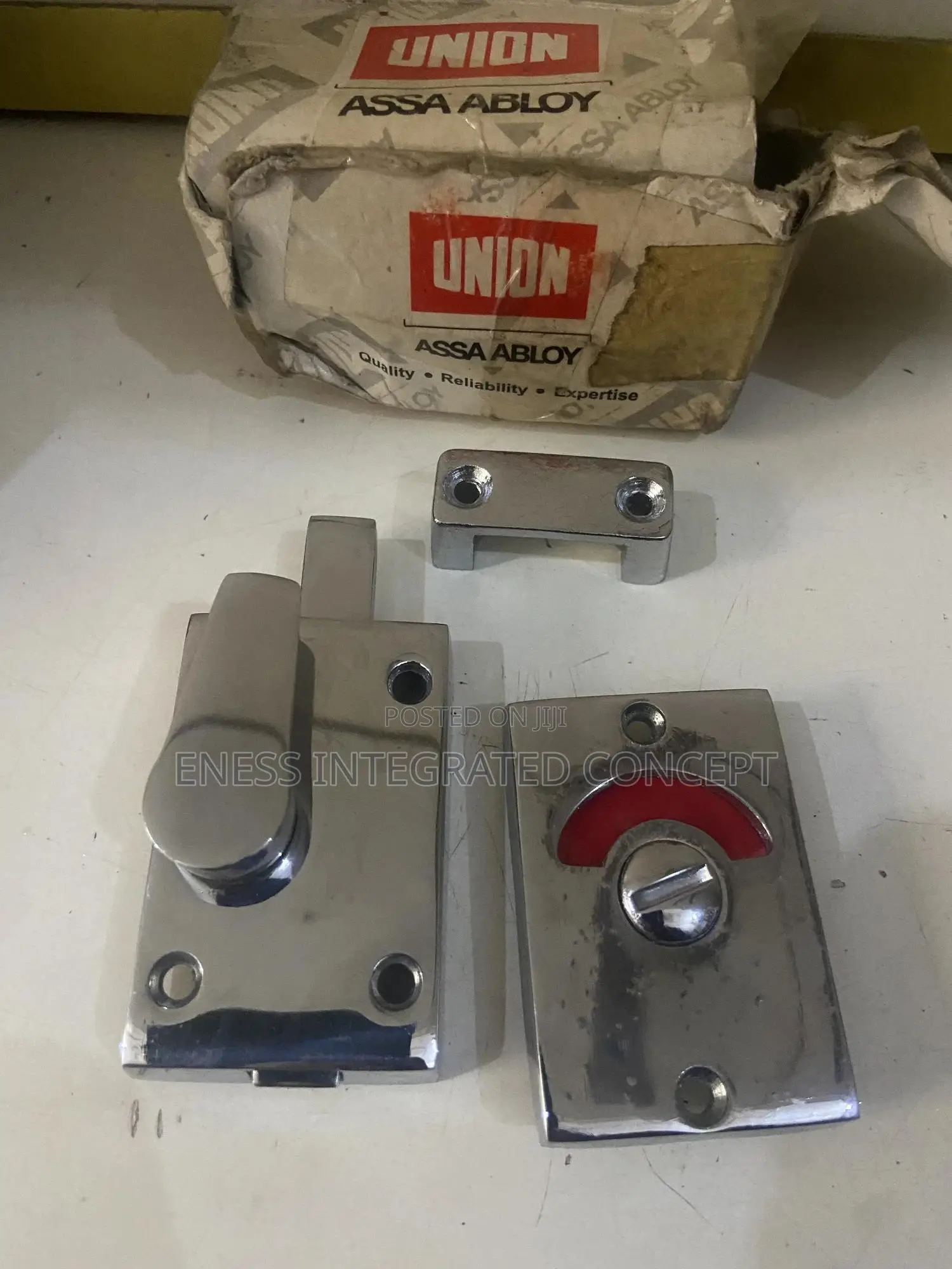 Union ASSA ABLOY Toilet Engage Device