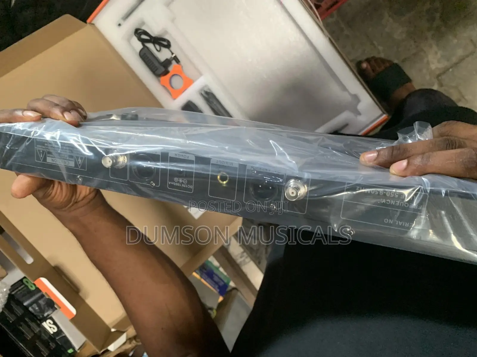 JBL Wireless Microphone VM880