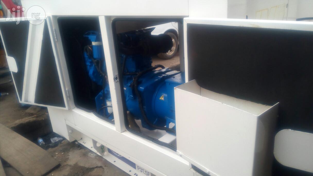 Clean 31.5kva UK FG Wilson Perkins Generator