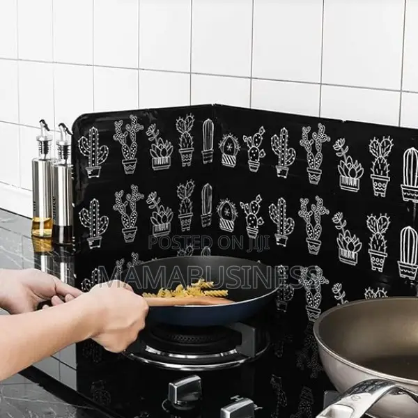 Kitchen Gas Stove Aluminum Foldable Oil Splash Protector-B