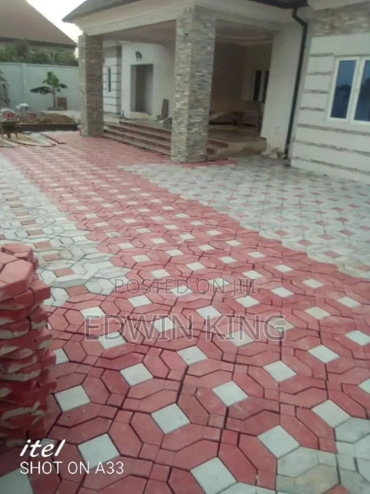 Floor Man Design