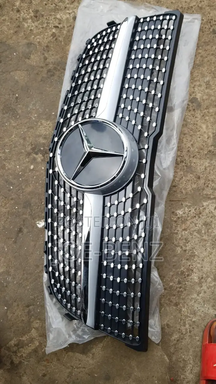 GLK350 2014 Front Bumper Diamond Grill