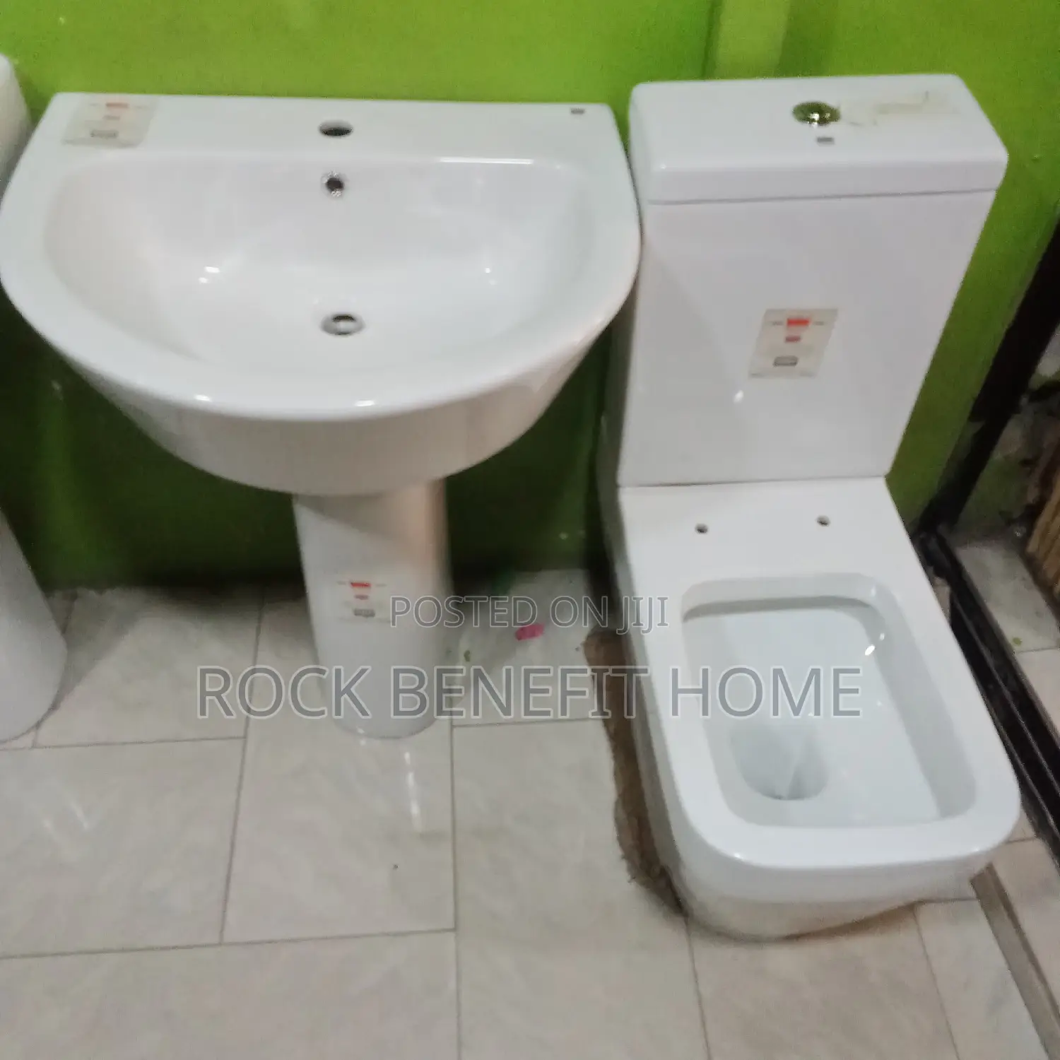 Standard W/C With Wash Hand Basin