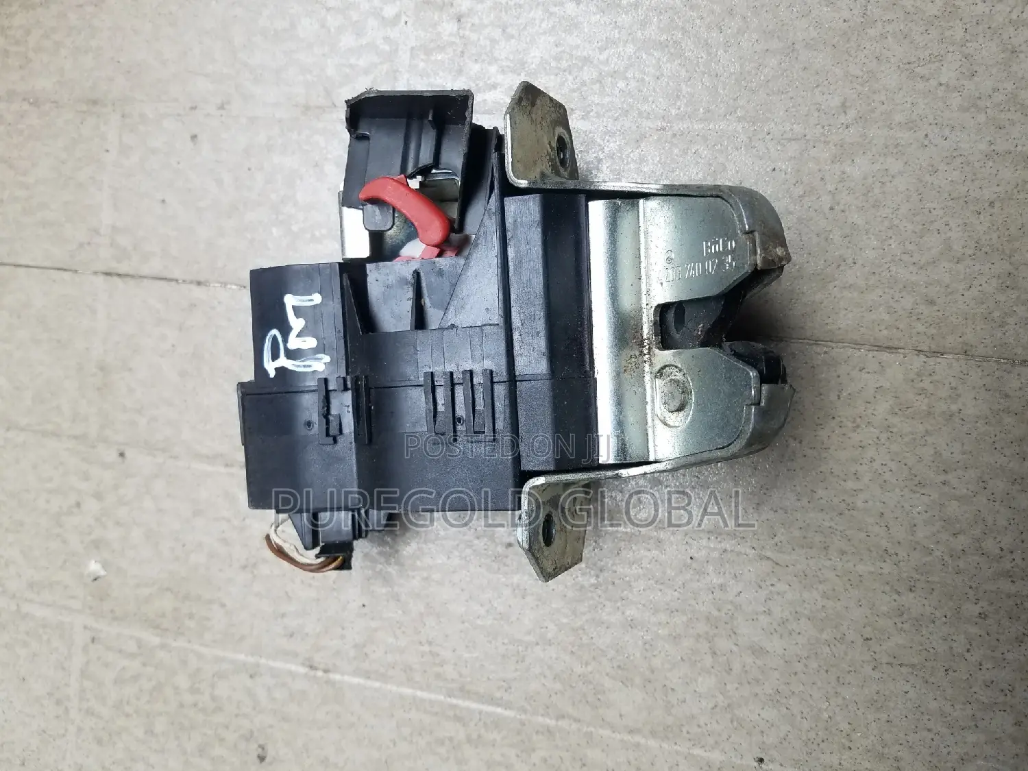 Mercedes Benz C Class Boot Latch (Catcher)
