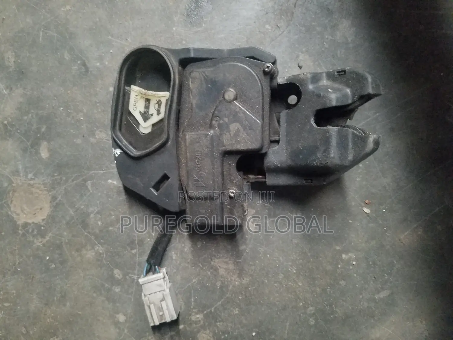 Honda Accord Boot Latch (Catcher)