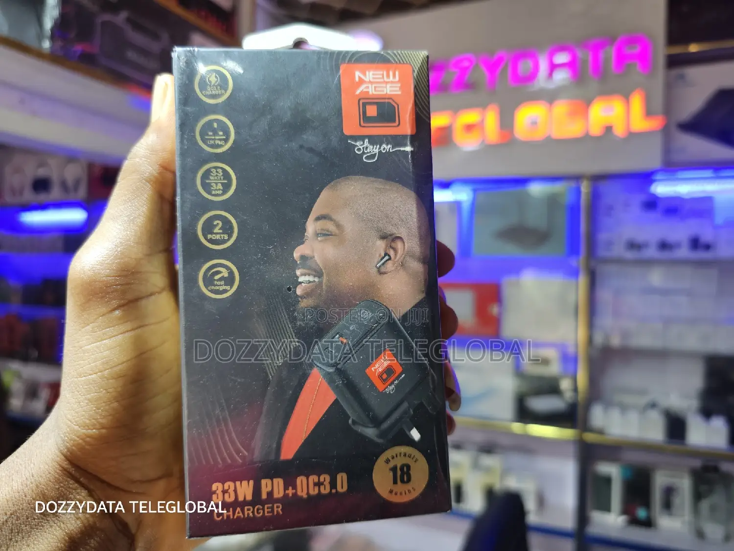 Newage Jazzy (Pd33w) Fast Usb-C USB a Output Charger