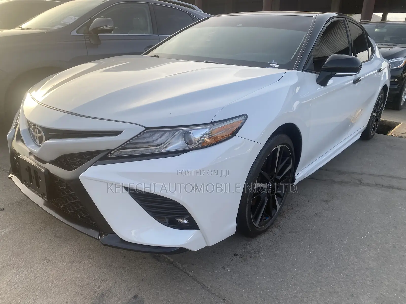 Toyota Camry XSE (2.5L 4cyl 8A) 2019 White