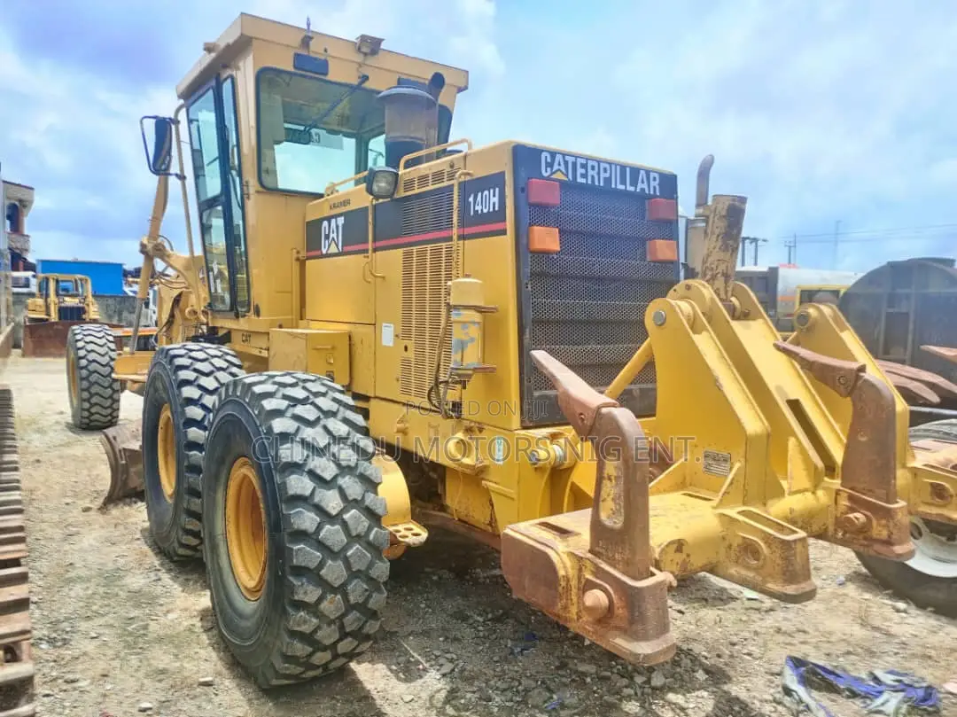Caterpillar Grader 140H With Ripper