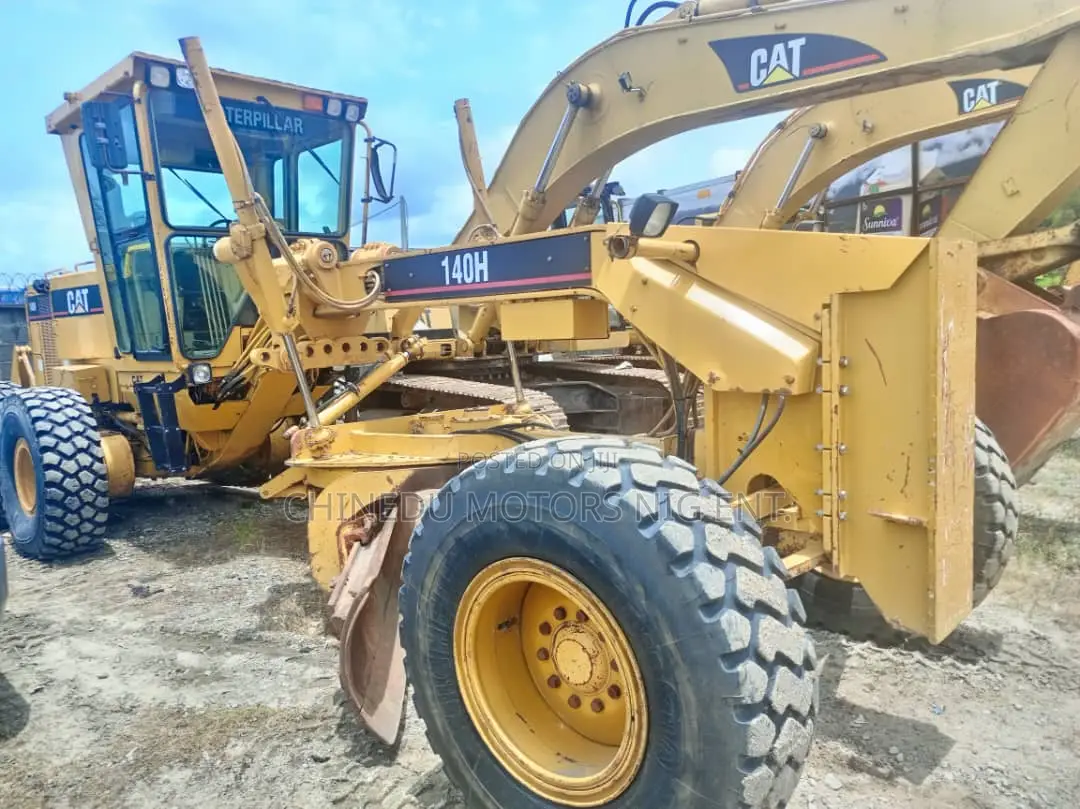 Caterpillar Grader 140H With Ripper