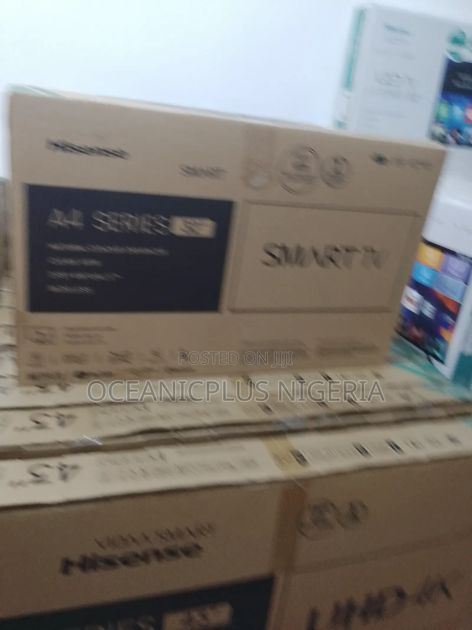 32inches Smart Led-Hisense Tv.