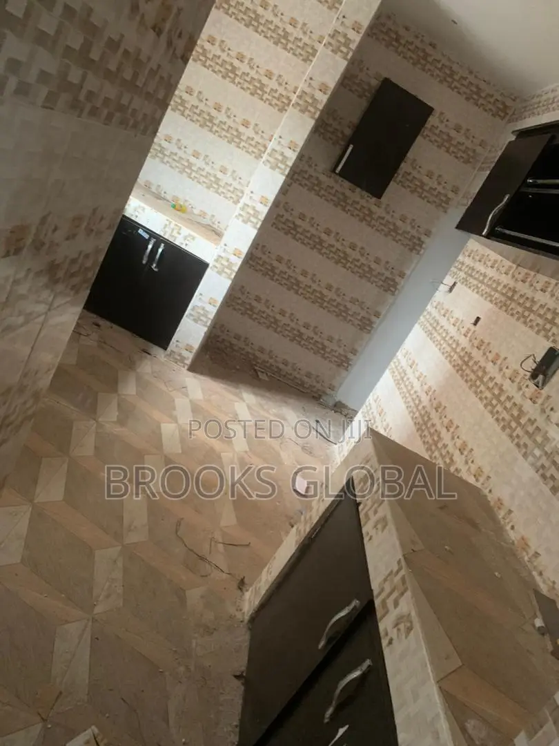 2bdrm Block of Flats in Benin City for rent