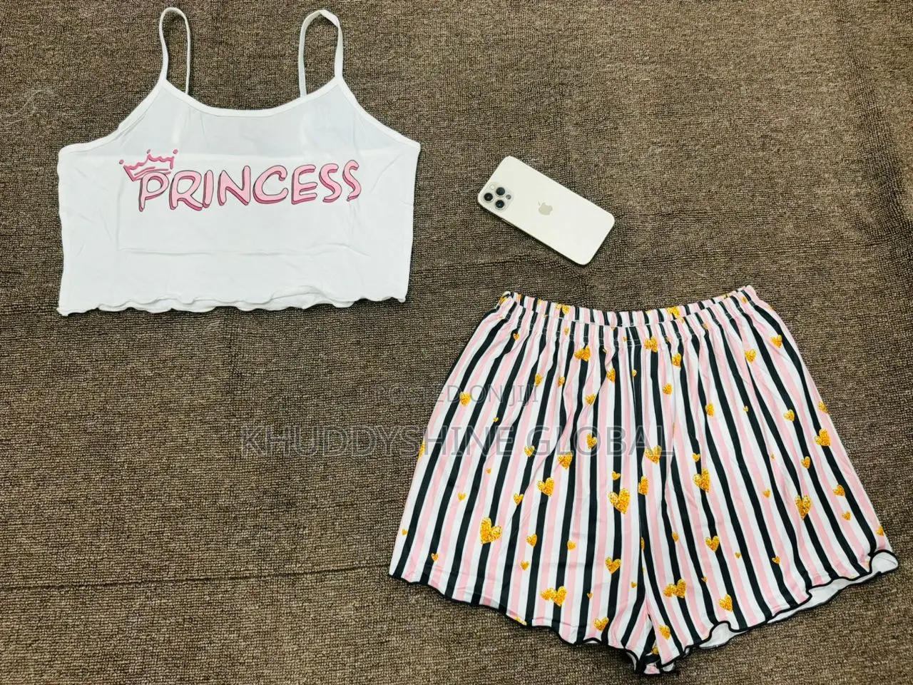2pcs Nighty 
Can Fit From Size 6 to 16
All Prints
