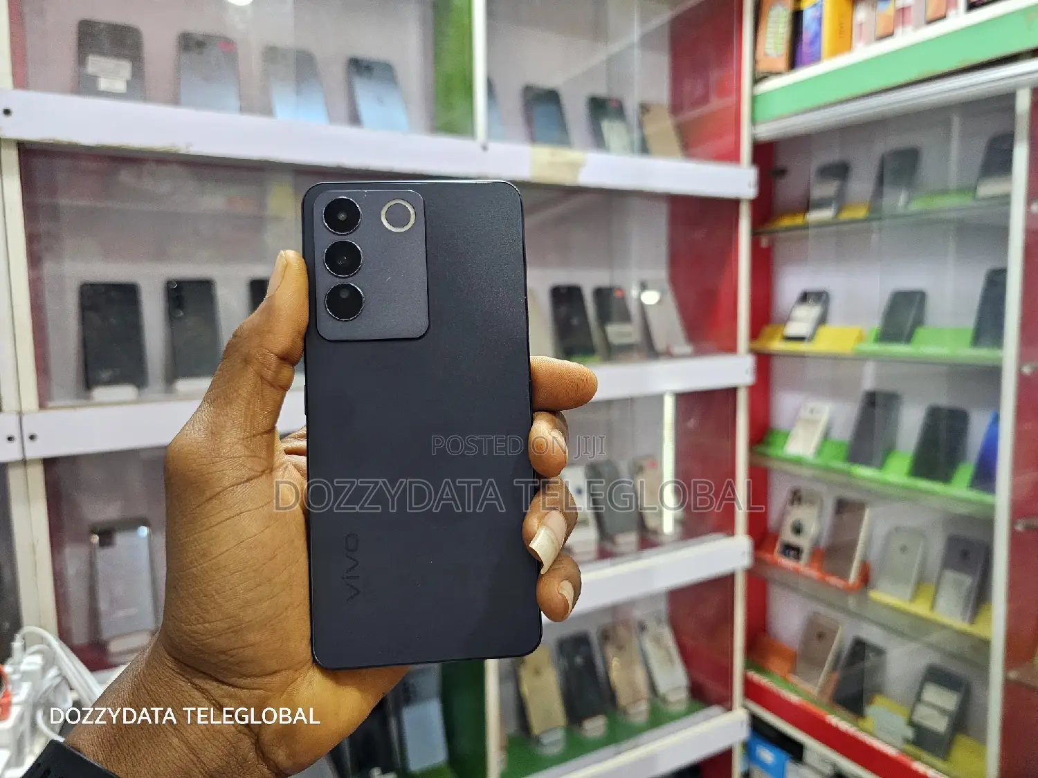 Vivo V27e 256 GB Black