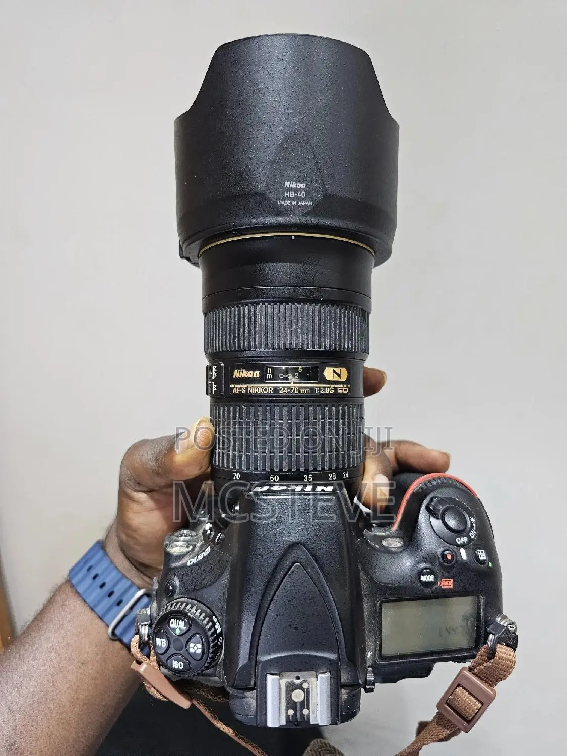 Nikon D810 Full Frame Camera With 24 - 70MM AF-S Nikkor Lens