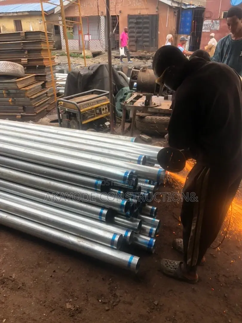 Street Light Pole Made Up of Imported Galvanize Pipe