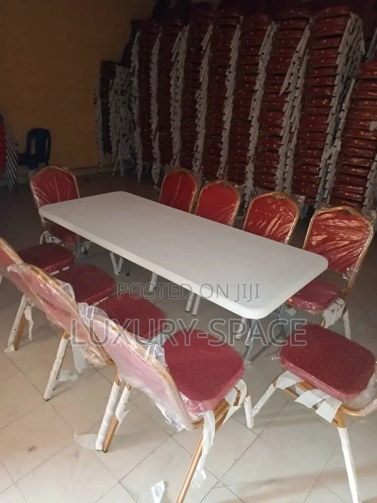 Quality Foldable Rectangular Plastic Table 6 Feet