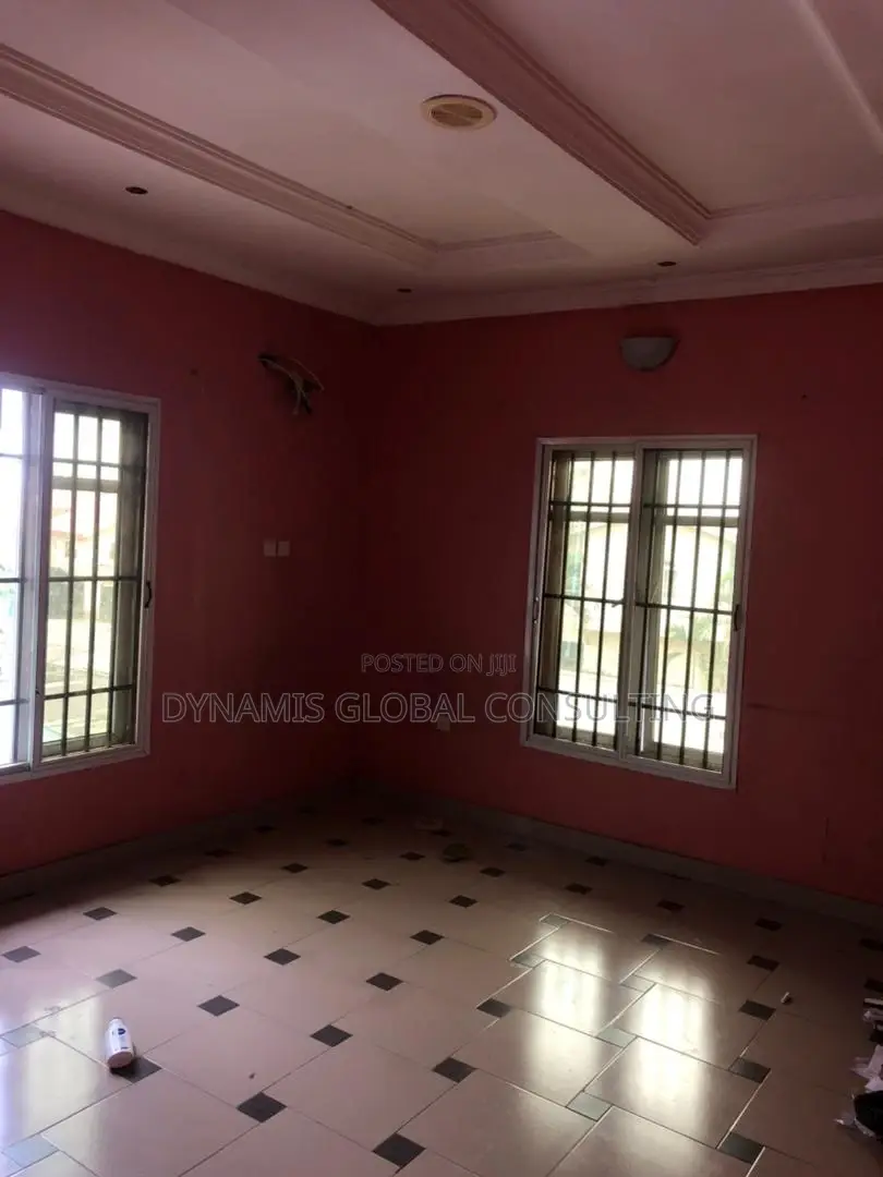 3bdrm Block of Flats in Harmony Zone Estate for sale