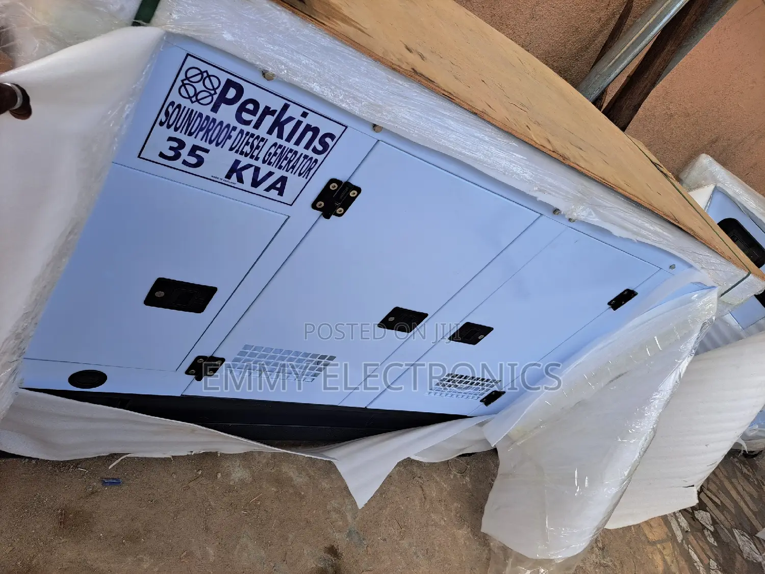 《》Sp35kva Perkins Diesel Soundproof Generator 100% Copper
