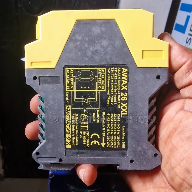 Comitronic-Bti AWAX 26 XXL Safety Relay 24 VAC/DC