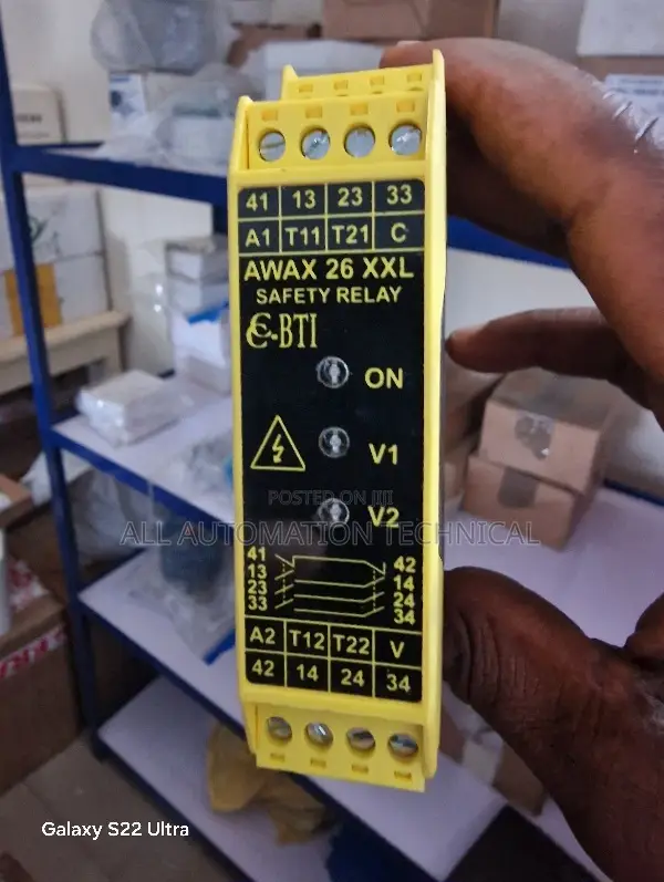 Comitronic-Bti AWAX 26 XXL Safety Relay 24 VAC/DC