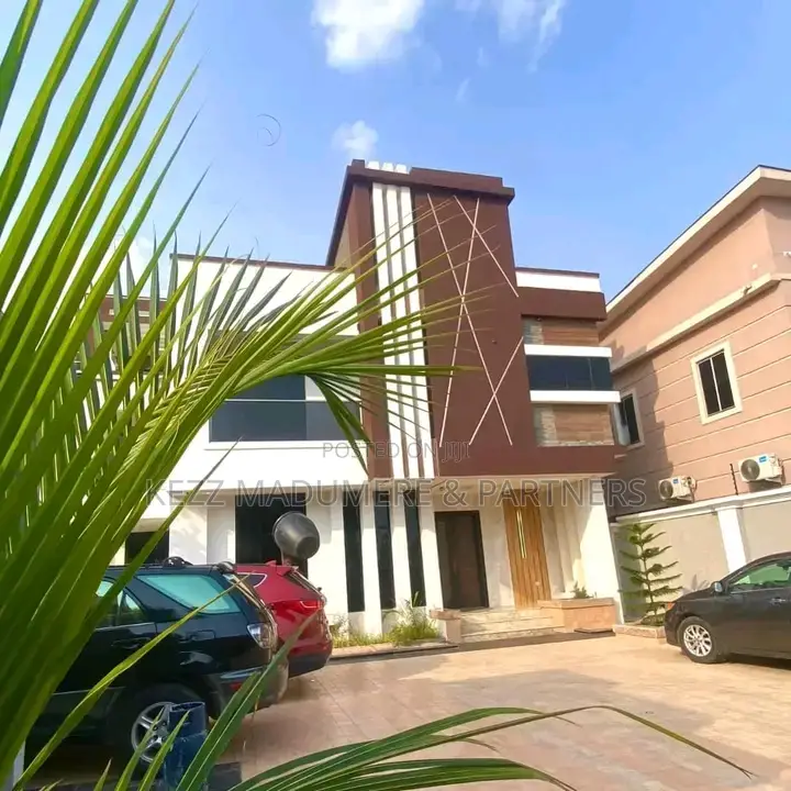 5bdrm Duplex in Ivory Heights Garden, Port-Harcourt for sale