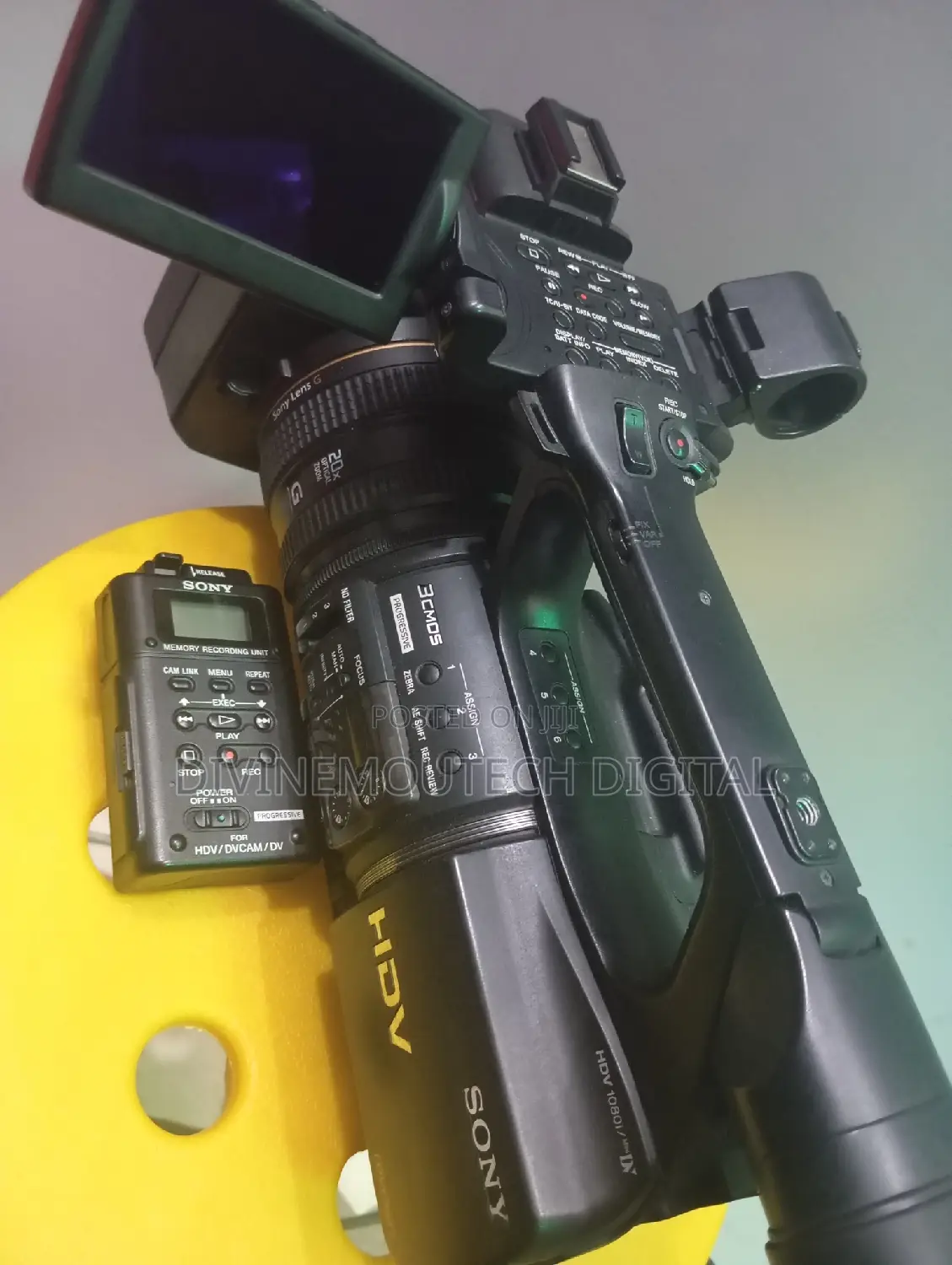 Sony Z5 Camera With Adapter