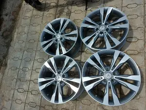 Mercedes Benz Rim18