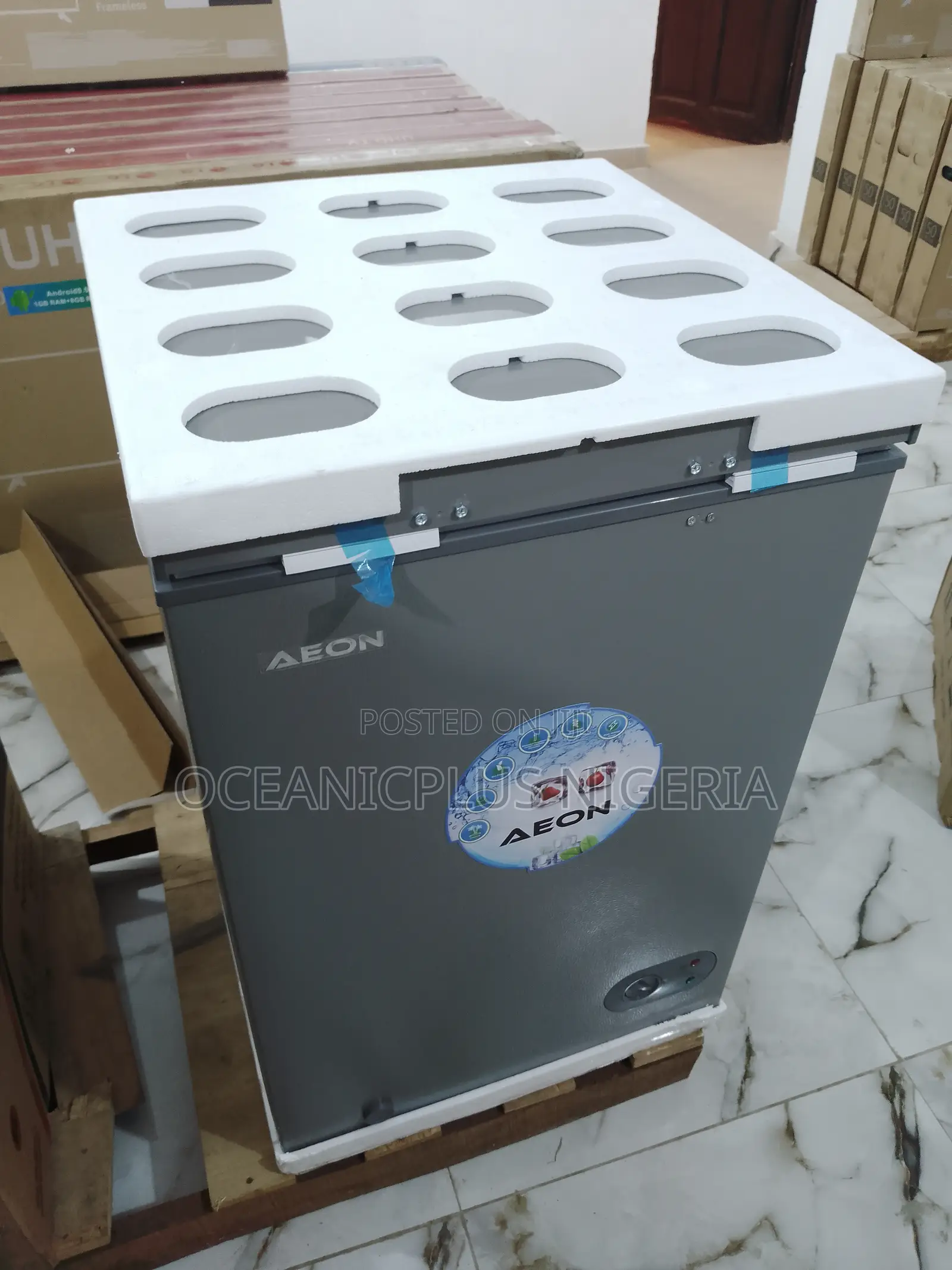 Aeon 100 Litres Chest Freezer With High Efficient Compressor
