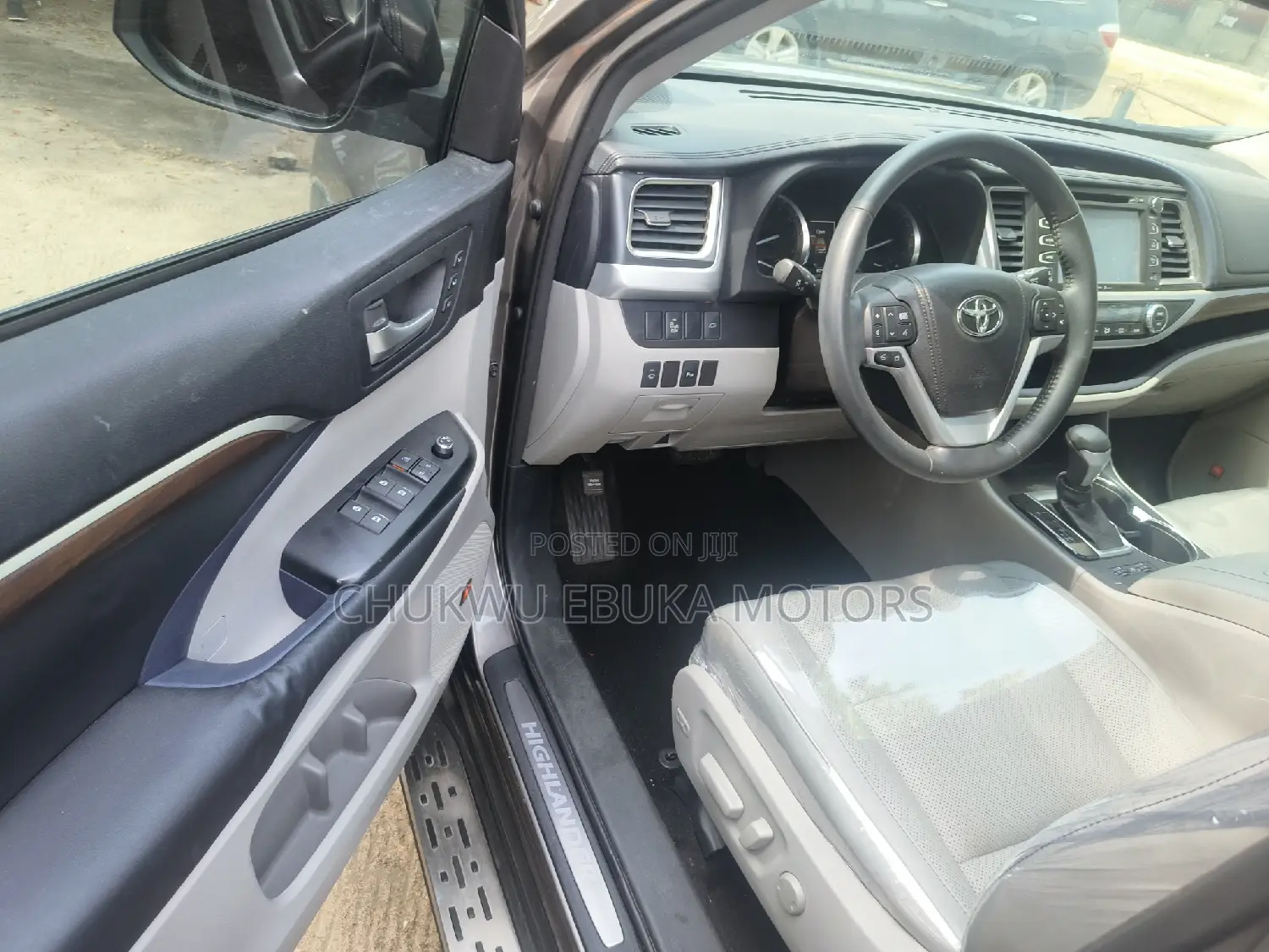 Toyota Highlander Limited Platinum 4x4 V6 (3.5L 6cyl 8A) 2017 Gray