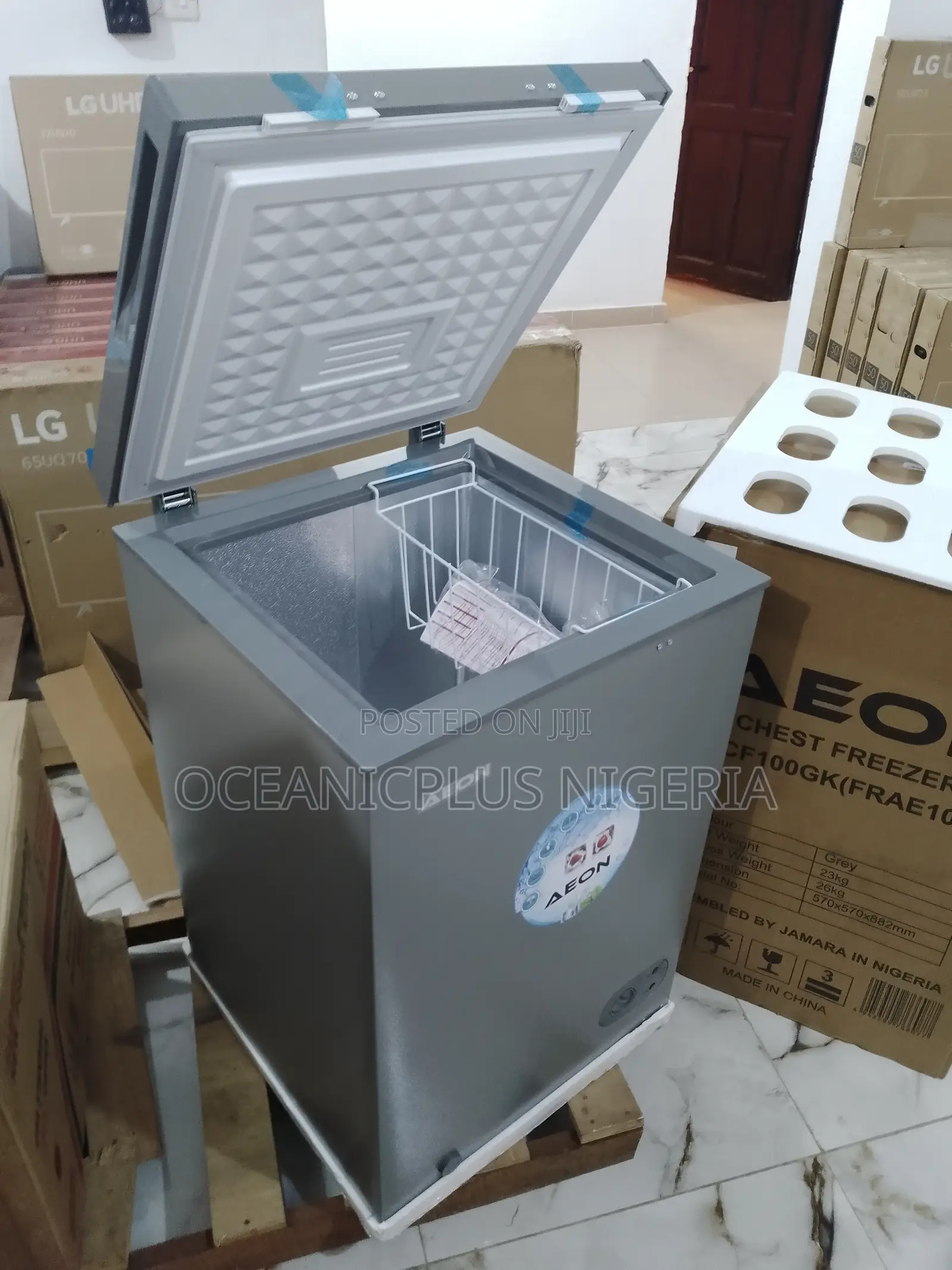 Aeon 100 Litres Chest Freezer With Inbuilt Movable Container
