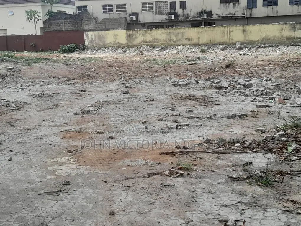 6 Plots of Land for Sale at IKEJA GRA