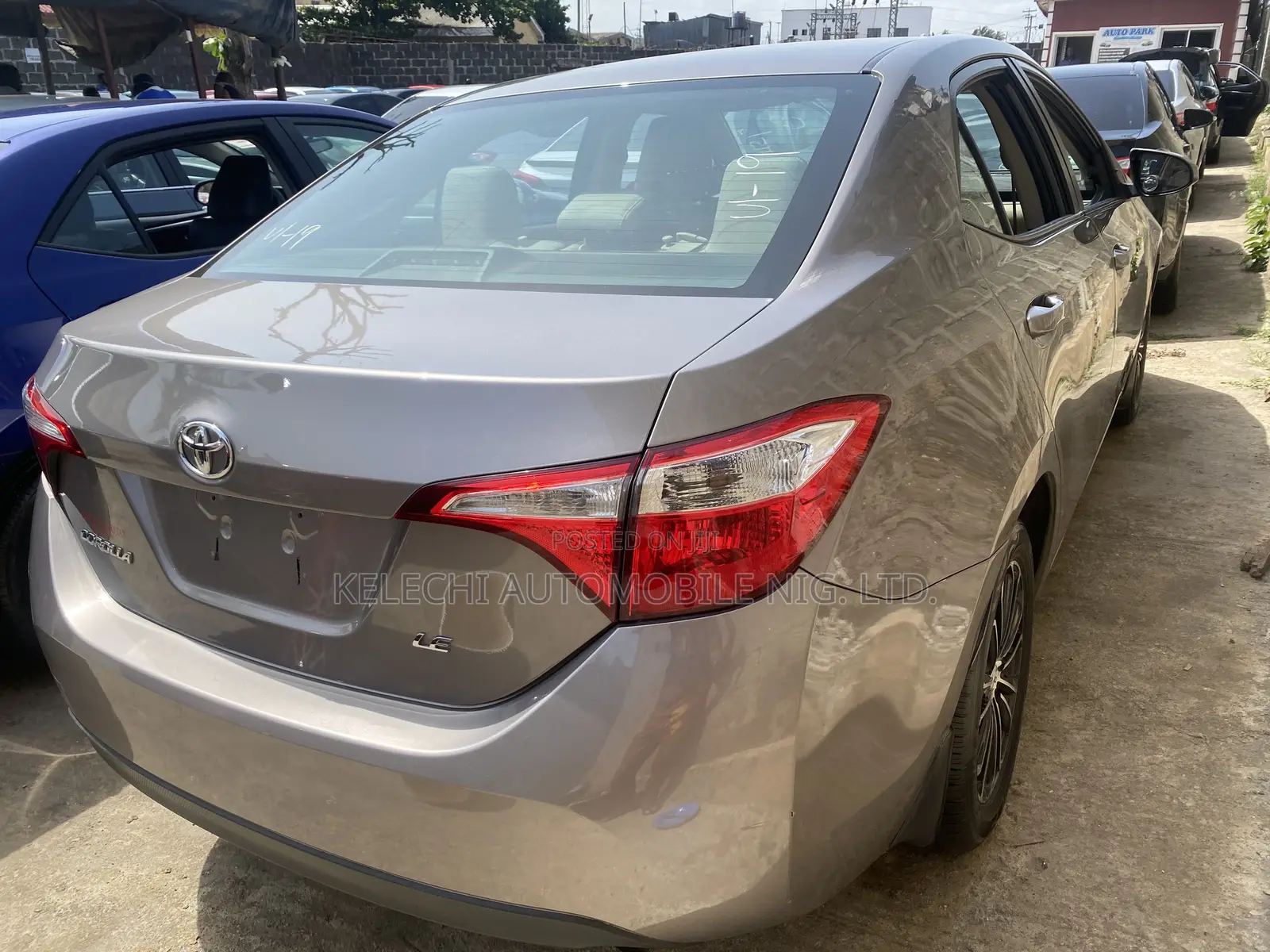 Toyota Corolla 2015 Gold