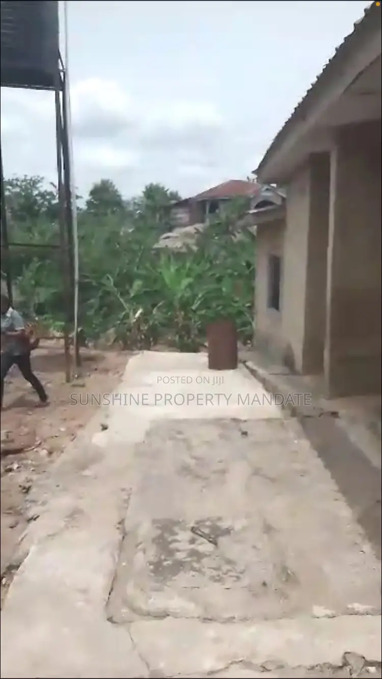 4bdrm Bungalow in Aule Rdat The Back, Akure for sale