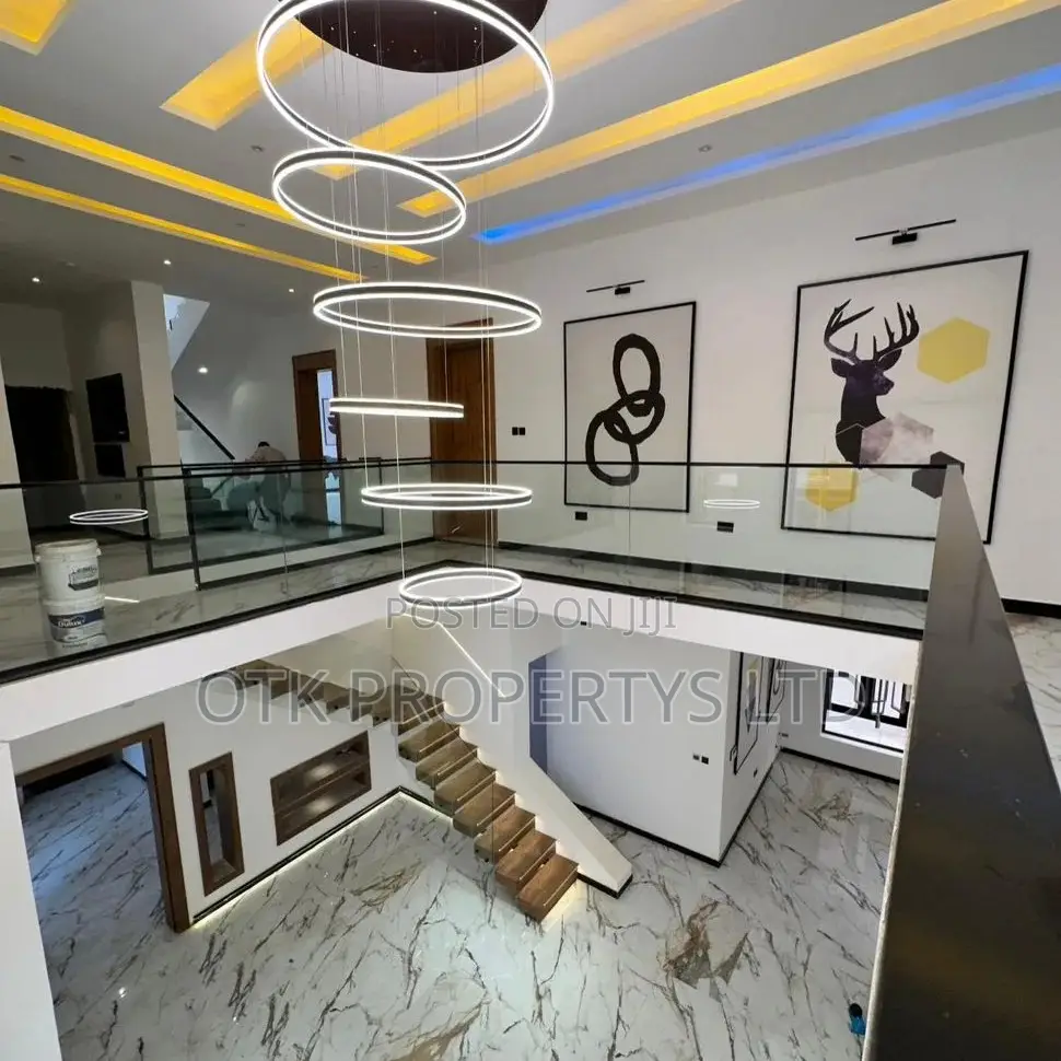 Furnished 6bdrm Duplex in Mini Estate
Asokoro for sale