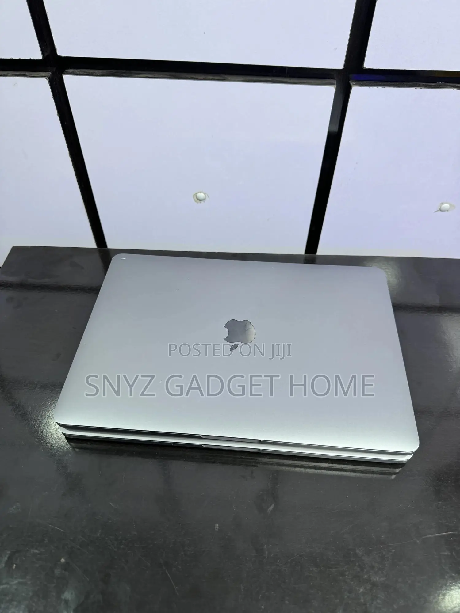 Laptop Apple MacBook Pro 2020 16GB Intel Core I7 SSD 512GB